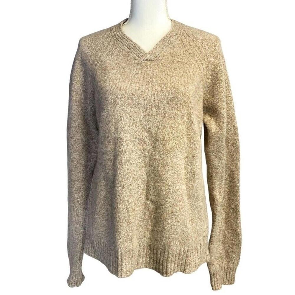 Geoffrey Beene 100% Lambs Wool‎ V-Neck Long Sleeve Tan Sweater Medium Minimalist